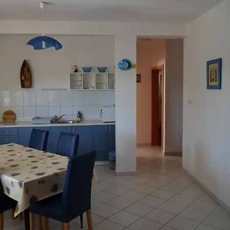 Rogoznica 15764a Apartamento